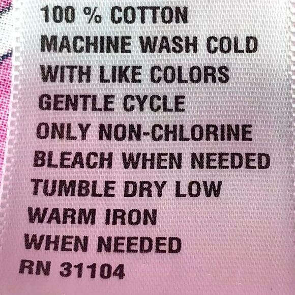 Crown & Ivy Tailored Quatrefoil Button Down in Pink/White/Black Women’s M - Picture 6 of 6